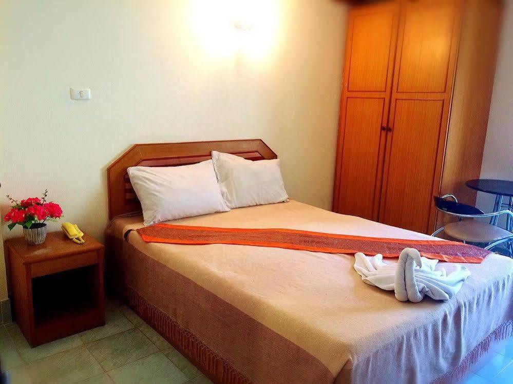 Shagwell Mansions Hotel Pattaya Exterior photo
